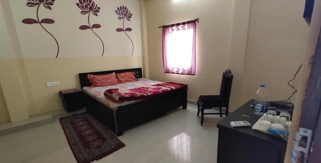 Hotel International & Restaurant Amethi Ngoại thất bức ảnh